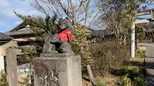 尾曳稲荷神社の狛犬