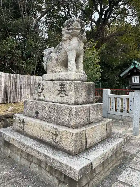 和泉國一之宮 大鳥大社の{uncategorized: "未分類", other: "その他", undefined: "問題あり", building: "その他建物", grave: "お墓", sacred_gate: "鳥居", guardian: "狛犬", statue: "像", buddha: "仏像", history: "歴史", nature: "自然", garden: "庭園", animal: "動物", pagoda: "塔", temizu: "手水舎", mountain_gate: "山門・神門", sanctuary: "本殿・本堂", subordinate: "末社・摂社", art: "芸術", scenery: "景色", jizo: "地蔵", ema: "絵馬", goshuin: "御朱印", omikuji: "おみくじ", items: "授与品その他", amulet: "お守り", goshuincho: "御朱印帳", eats: "食事", festival: "お祭り", votive_dance: "神楽", shichigosan: "七五三参", wedding: "結婚式", experience: "体験その他", initially: "初詣", around: "周辺", anti_infection: "感染症対策"}