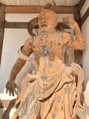 宝積寺の像
