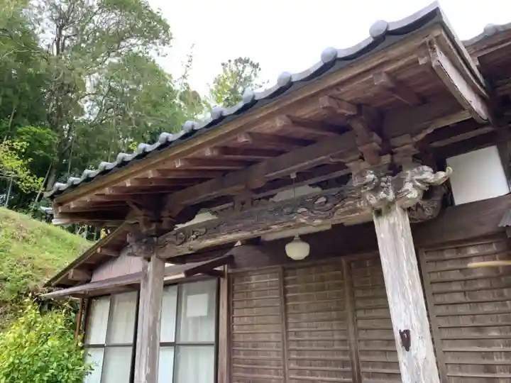 蓮盛寺の本殿・本堂