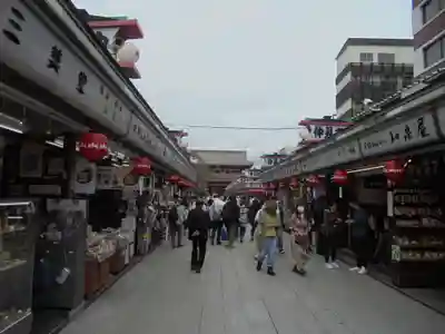 浅草寺の周辺