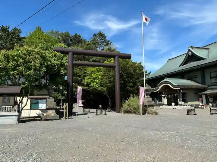 千歳神社の鳥居