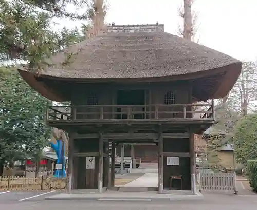 普済寺の山門