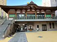 成田山川口分院の本殿・本堂