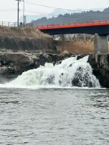 嵐山瀧神社の{uncategorized: "未分類", other: "その他", undefined: "問題あり", building: "その他建物", grave: "お墓", sacred_gate: "鳥居", guardian: "狛犬", statue: "像", buddha: "仏像", history: "歴史", nature: "自然", garden: "庭園", animal: "動物", pagoda: "塔", temizu: "手水舎", mountain_gate: "山門・神門", sanctuary: "本殿・本堂", subordinate: "末社・摂社", art: "芸術", scenery: "景色", jizo: "地蔵", ema: "絵馬", goshuin: "御朱印", omikuji: "おみくじ", items: "授与品その他", amulet: "お守り", goshuincho: "御朱印帳", eats: "食事", festival: "お祭り", votive_dance: "神楽", shichigosan: "七五三参", wedding: "結婚式", experience: "体験その他", initially: "初詣", around: "周辺", anti_infection: "感染症対策"}