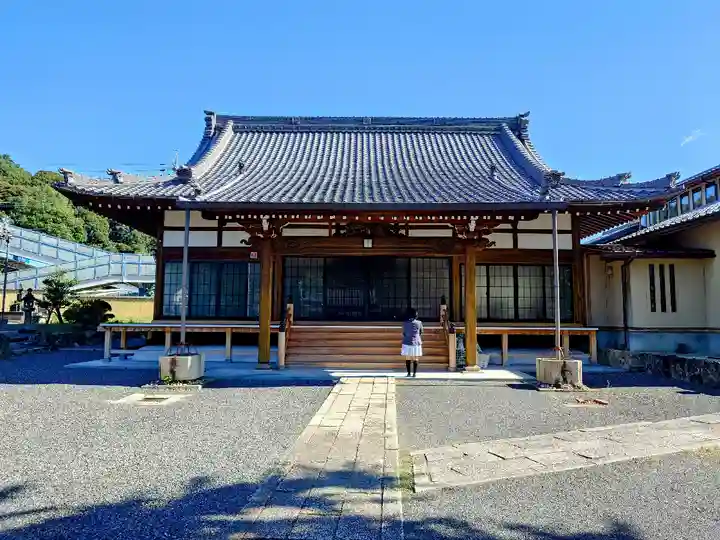 永泉寺の本殿・本堂
