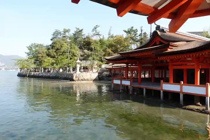 厳島神社(広島県)