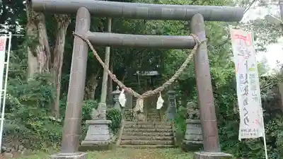 示現神社の鳥居