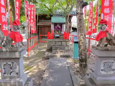 六所社(下飯田)の末社・摂社