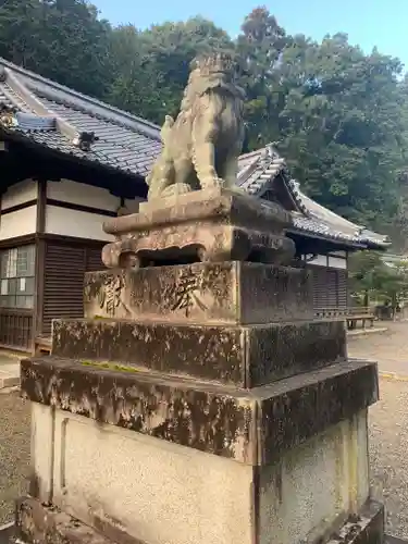 結神社の狛犬