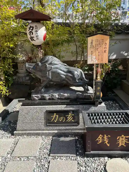 摩利支天 徳大寺の{uncategorized: "未分類", other: "その他", undefined: "問題あり", building: "その他建物", grave: "お墓", sacred_gate: "鳥居", guardian: "狛犬", statue: "像", buddha: "仏像", history: "歴史", nature: "自然", garden: "庭園", animal: "動物", pagoda: "塔", temizu: "手水舎", mountain_gate: "山門・神門", sanctuary: "本殿・本堂", subordinate: "末社・摂社", art: "芸術", scenery: "景色", jizo: "地蔵", ema: "絵馬", goshuin: "御朱印", omikuji: "おみくじ", items: "授与品その他", amulet: "お守り", goshuincho: "御朱印帳", eats: "食事", festival: "お祭り", votive_dance: "神楽", shichigosan: "七五三参", wedding: "結婚式", experience: "体験その他", initially: "初詣", around: "周辺", anti_infection: "感染症対策"}