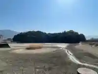 箸墓古墳(倭迹迹日百襲姫命 大市墓)の{uncategorized: "未分類", other: "その他", undefined: "問題あり", building: "その他建物", grave: "お墓", sacred_gate: "鳥居", guardian: "狛犬", statue: "像", buddha: "仏像", history: "歴史", nature: "自然", garden: "庭園", animal: "動物", pagoda: "塔", temizu: "手水舎", mountain_gate: "山門・神門", sanctuary: "本殿・本堂", subordinate: "末社・摂社", art: "芸術", scenery: "景色", jizo: "地蔵", ema: "絵馬", goshuin: "御朱印", omikuji: "おみくじ", items: "授与品その他", amulet: "お守り", goshuincho: "御朱印帳", eats: "食事", festival: "お祭り", votive_dance: "神楽", shichigosan: "七五三参", wedding: "結婚式", experience: "体験その他", initially: "初詣", around: "周辺", anti_infection: "感染症対策"}