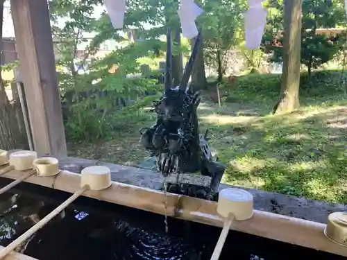 諏訪大社上社前宮の手水舎