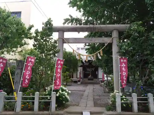 庚申神社の鳥居