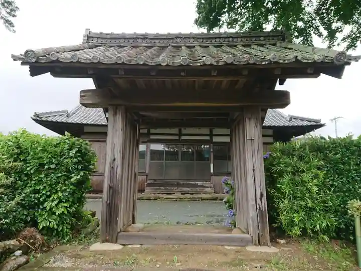 泉蔵寺の手水舎