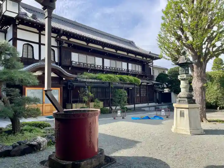 良長院の{uncategorized: "未分類", other: "その他", undefined: "問題あり", building: "その他建物", grave: "お墓", sacred_gate: "鳥居", guardian: "狛犬", statue: "像", buddha: "仏像", history: "歴史", nature: "自然", garden: "庭園", animal: "動物", pagoda: "塔", temizu: "手水舎", mountain_gate: "山門・神門", sanctuary: "本殿・本堂", subordinate: "末社・摂社", art: "芸術", scenery: "景色", jizo: "地蔵", ema: "絵馬", goshuin: "御朱印", omikuji: "おみくじ", items: "授与品その他", amulet: "お守り", goshuincho: "御朱印帳", eats: "食事", festival: "お祭り", votive_dance: "神楽", shichigosan: "七五三参", wedding: "結婚式", experience: "体験その他", initially: "初詣", around: "周辺", anti_infection: "感染症対策"}