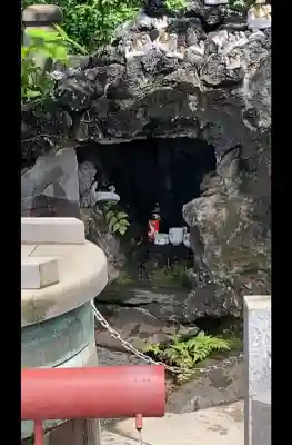 題経寺（柴又帝釈天）の{uncategorized: "未分類", other: "その他", undefined: "問題あり", building: "その他建物", grave: "お墓", sacred_gate: "鳥居", guardian: "狛犬", statue: "像", buddha: "仏像", history: "歴史", nature: "自然", garden: "庭園", animal: "動物", pagoda: "塔", temizu: "手水舎", mountain_gate: "山門・神門", sanctuary: "本殿・本堂", subordinate: "末社・摂社", art: "芸術", scenery: "景色", jizo: "地蔵", ema: "絵馬", goshuin: "御朱印", omikuji: "おみくじ", items: "授与品その他", amulet: "お守り", goshuincho: "御朱印帳", eats: "食事", festival: "お祭り", votive_dance: "神楽", shichigosan: "七五三参", wedding: "結婚式", experience: "体験その他", initially: "初詣", around: "周辺", anti_infection: "感染症対策"}