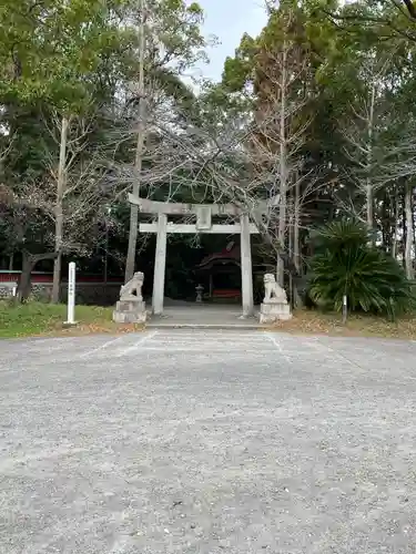 薦神社の鳥居