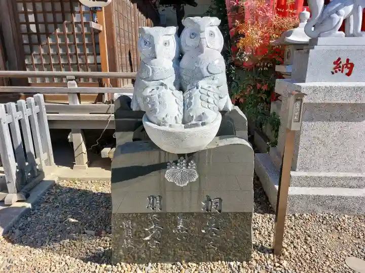 池袋御嶽神社の{uncategorized: "未分類", other: "その他", undefined: "問題あり", building: "その他建物", grave: "お墓", sacred_gate: "鳥居", guardian: "狛犬", statue: "像", buddha: "仏像", history: "歴史", nature: "自然", garden: "庭園", animal: "動物", pagoda: "塔", temizu: "手水舎", mountain_gate: "山門・神門", sanctuary: "本殿・本堂", subordinate: "末社・摂社", art: "芸術", scenery: "景色", jizo: "地蔵", ema: "絵馬", goshuin: "御朱印", omikuji: "おみくじ", items: "授与品その他", amulet: "お守り", goshuincho: "御朱印帳", eats: "食事", festival: "お祭り", votive_dance: "神楽", shichigosan: "七五三参", wedding: "結婚式", experience: "体験その他", initially: "初詣", around: "周辺", anti_infection: "感染症対策"}