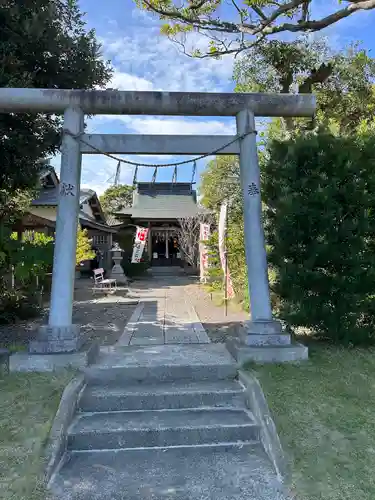 櫻井子安神社の鳥居