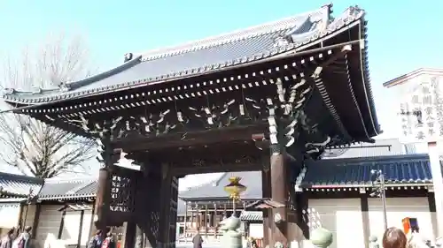 本願寺（西本願寺）の山門