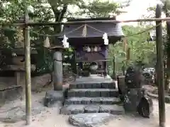 八重垣神社の末社