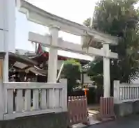 三河稲荷神社の鳥居