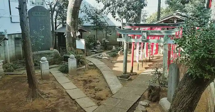 くまくま神社(導きの社 熊野町熊野神社)の庭園