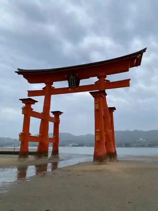 厳島神社(広島県)