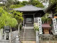 白翁山 神護寺の本殿