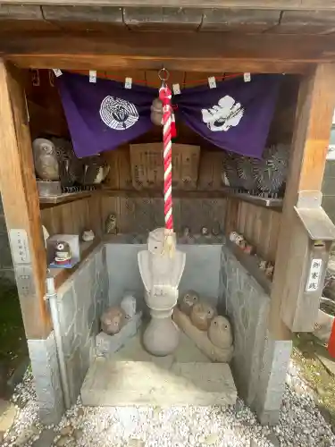 久富稲荷神社の{uncategorized: "未分類", other: "その他", undefined: "問題あり", building: "その他建物", grave: "お墓", sacred_gate: "鳥居", guardian: "狛犬", statue: "像", buddha: "仏像", history: "歴史", nature: "自然", garden: "庭園", animal: "動物", pagoda: "塔", temizu: "手水舎", mountain_gate: "山門・神門", sanctuary: "本殿・本堂", subordinate: "末社・摂社", art: "芸術", scenery: "景色", jizo: "地蔵", ema: "絵馬", goshuin: "御朱印", omikuji: "おみくじ", items: "授与品その他", amulet: "お守り", goshuincho: "御朱印帳", eats: "食事", festival: "お祭り", votive_dance: "神楽", shichigosan: "七五三参", wedding: "結婚式", experience: "体験その他", initially: "初詣", around: "周辺", anti_infection: "感染症対策"}