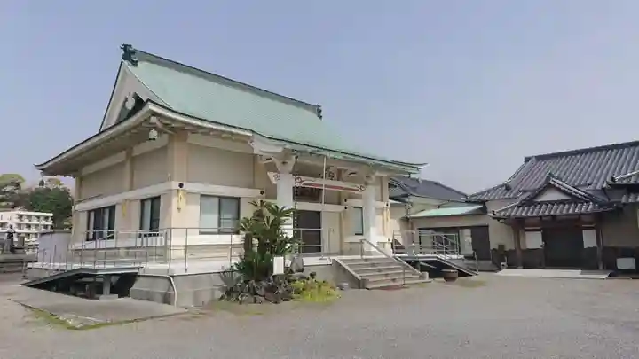 題唱寺の本殿・本堂