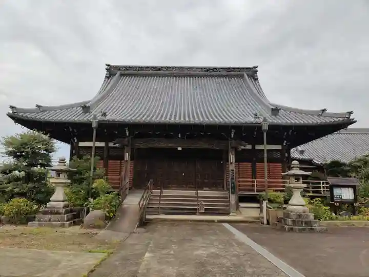 法専寺の本殿・本堂