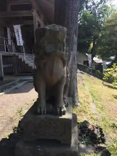 鳥海山大物忌神社吹浦口ノ宮の狛犬