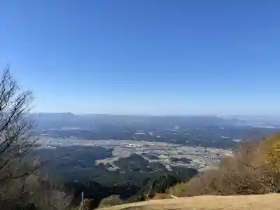 霊山寺の{uncategorized: "未分類", other: "その他", undefined: "問題あり", building: "その他建物", grave: "お墓", sacred_gate: "鳥居", guardian: "狛犬", statue: "像", buddha: "仏像", history: "歴史", nature: "自然", garden: "庭園", animal: "動物", pagoda: "塔", temizu: "手水舎", mountain_gate: "山門・神門", sanctuary: "本殿・本堂", subordinate: "末社・摂社", art: "芸術", scenery: "景色", jizo: "地蔵", ema: "絵馬", goshuin: "御朱印", omikuji: "おみくじ", items: "授与品その他", amulet: "お守り", goshuincho: "御朱印帳", eats: "食事", festival: "お祭り", votive_dance: "神楽", shichigosan: "七五三参", wedding: "結婚式", experience: "体験その他", initially: "初詣", around: "周辺", anti_infection: "感染症対策"}