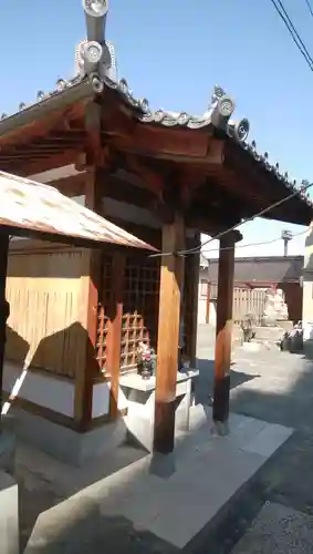 慶傳寺の本殿・本堂