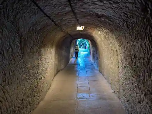 銭洗弁財天宇賀福神社(神奈川県)