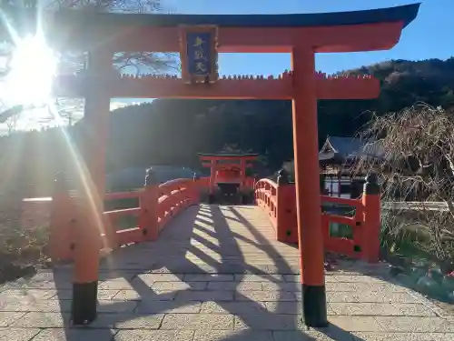 勝尾寺の{uncategorized: "未分類", other: "その他", undefined: "問題あり", building: "その他建物", grave: "お墓", sacred_gate: "鳥居", guardian: "狛犬", statue: "像", buddha: "仏像", history: "歴史", nature: "自然", garden: "庭園", animal: "動物", pagoda: "塔", temizu: "手水舎", mountain_gate: "山門・神門", sanctuary: "本殿・本堂", subordinate: "末社・摂社", art: "芸術", scenery: "景色", jizo: "地蔵", ema: "絵馬", goshuin: "御朱印", omikuji: "おみくじ", items: "授与品その他", amulet: "お守り", goshuincho: "御朱印帳", eats: "食事", festival: "お祭り", votive_dance: "神楽", shichigosan: "七五三参", wedding: "結婚式", experience: "体験その他", initially: "初詣", around: "周辺", anti_infection: "感染症対策"}