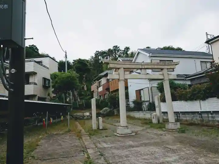 御霊神社(川名御霊神社)の鳥居