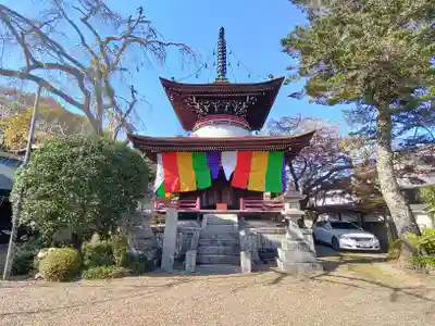 東南院の塔