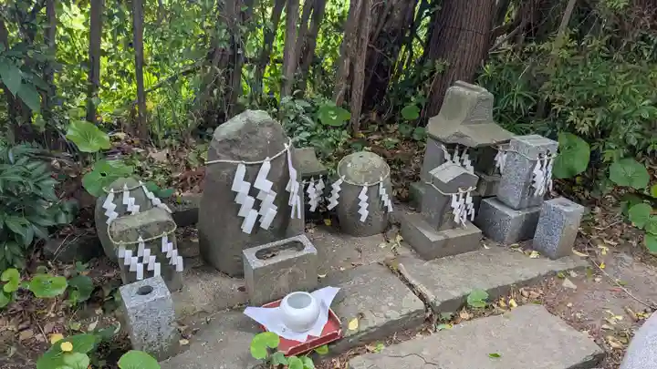 宮地嶽神社の末社・摂社