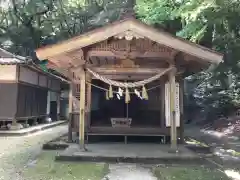 家代神社の本殿