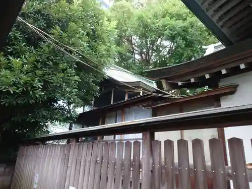 綾瀬稲荷神社の本殿・本堂