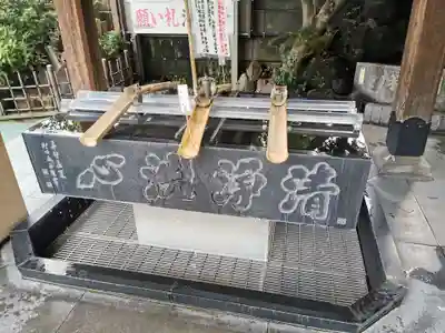 成田山深川不動堂(新勝寺東京別院)の手水舎