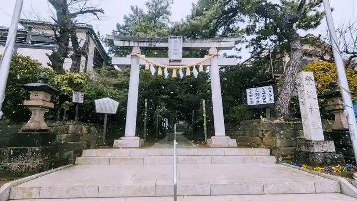 登渡神社の鳥居