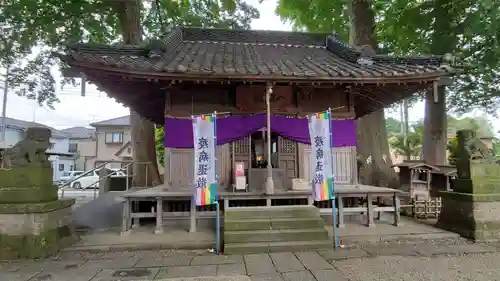 八枝神社の本殿