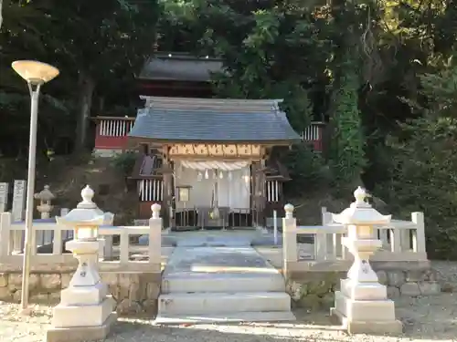 染羽天石勝神社の本殿