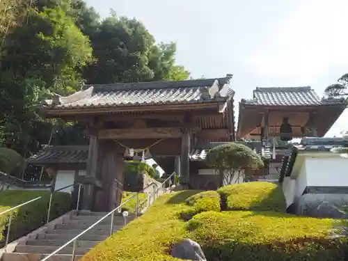 勘代寺の山門・神門