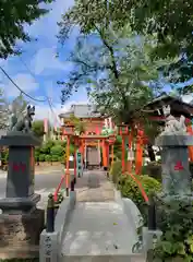 塚越稲荷神社の建物その他