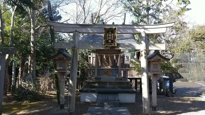 鳥屋神社の末社・摂社